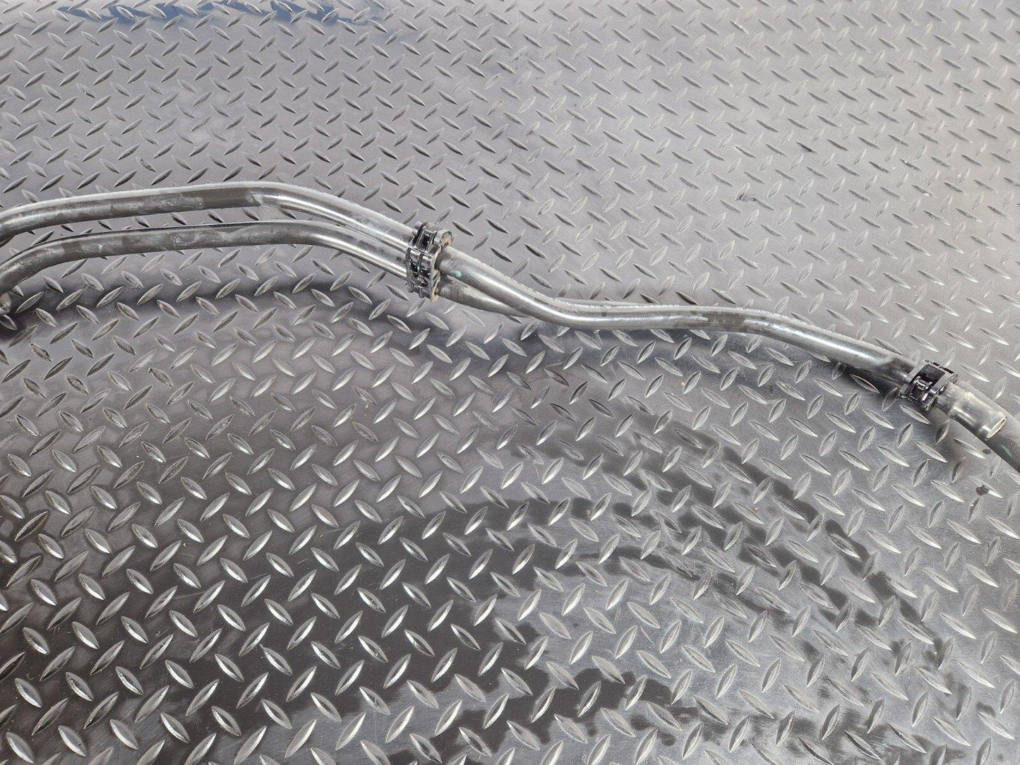 19-ON MERCEDES BENZ CLA C118 GENUINE RADIATOR COOLANT LINE A1775016201