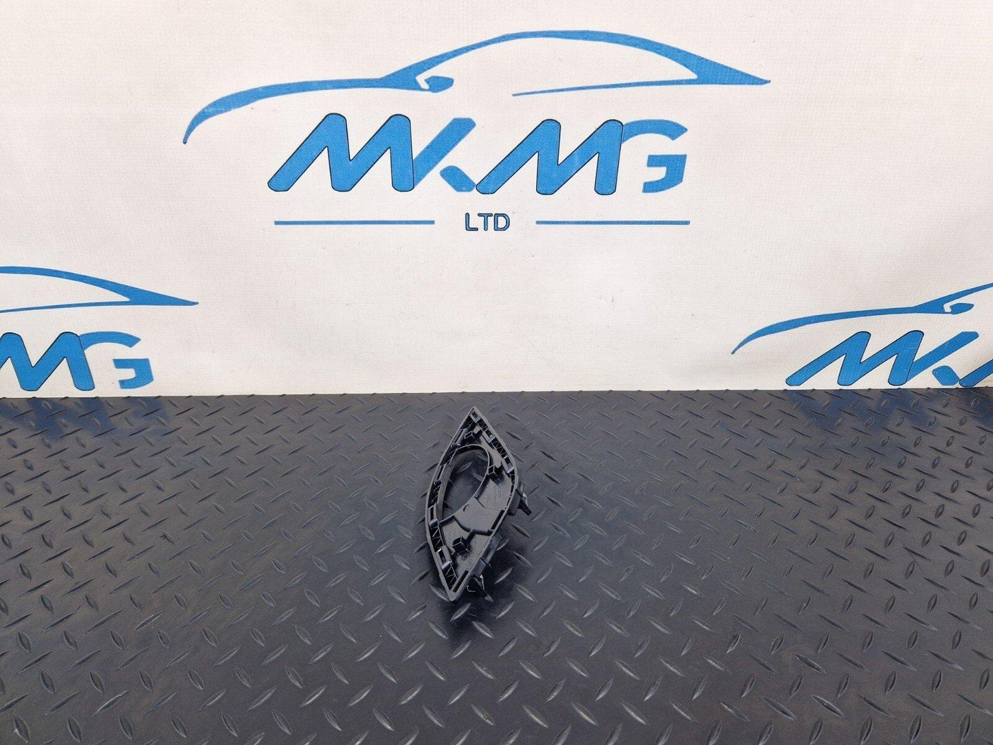 16-24 AUDI A5 F5 GENUINE SPEAKER BRACKET 8W2035427