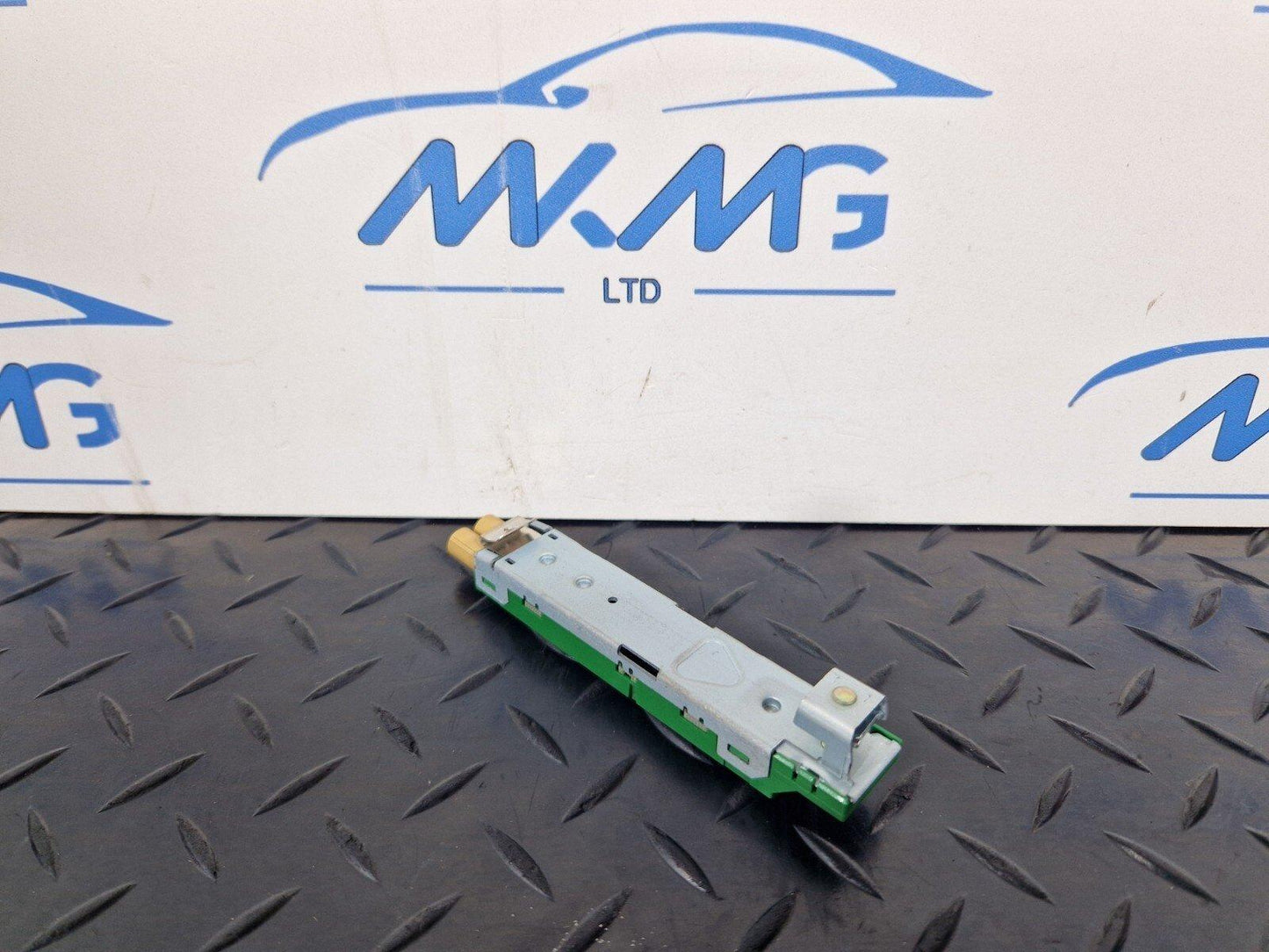 16-23 AUDI S5 COUPE ANTENNA AMPLIFIER BOOSTER GENUINE 8W6035225D