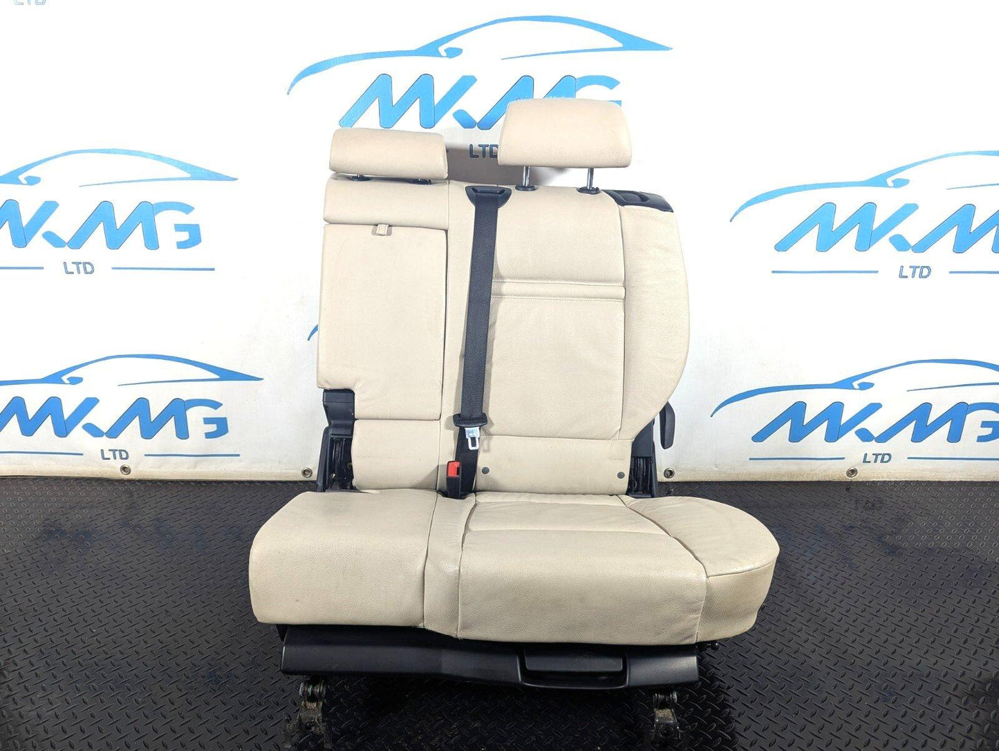 10-13 BMW X5 E70 LCI GENUINE REAR LEFT SEAT WITH ARM REST 6975461