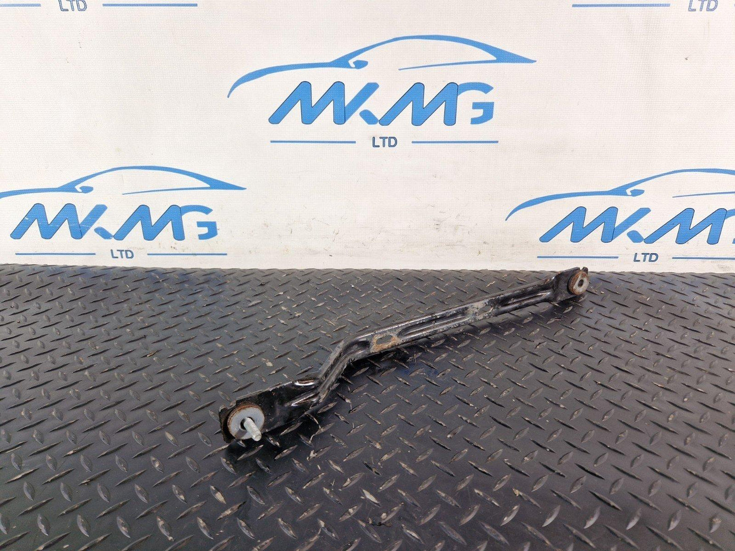 16-19 AUDI A4 B9 GENUINE OEM FUEL TANK STRAP BRACKET 8W0201653