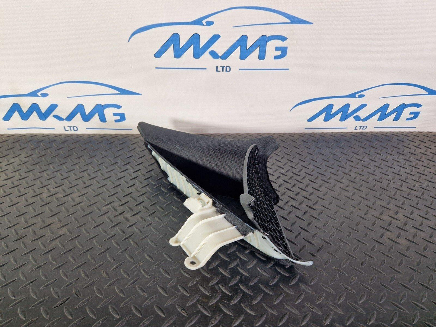 16-19 AUDI A4 B9 S-LINE OEM REAR LEFT SIDE C-PILLAR TRIM 8W5867287C