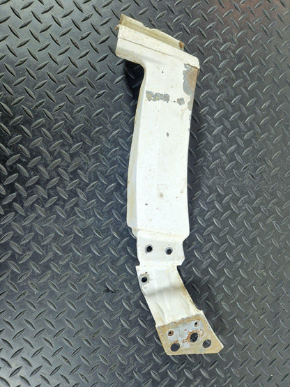 18-ON MERCEDES BENZ SPRINTER W907 W910 FRONT LEFT N/S WING STRIP A9108810200