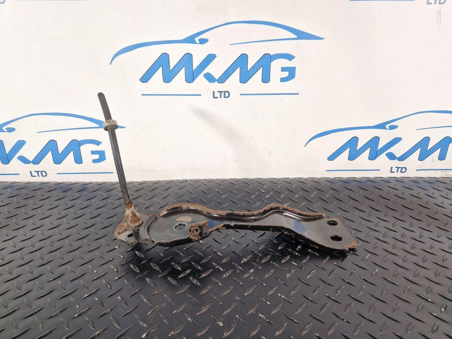 19-ON RANGE ROVER EVOQUE L551 REAR RIGHT O/S SIDE SUSPENSION BRACKET J9C35A364AF