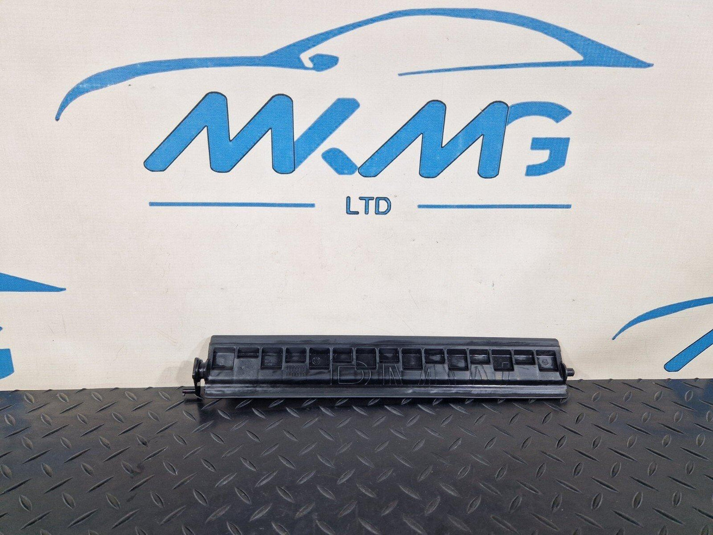 14-21 BMW 2 SERIES GRAN TOURER F45 F46 AIR DUCT SHUTTER GRILL FLAP 3R 8499973
