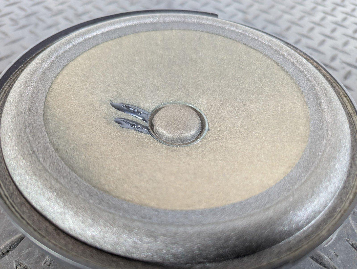 13-19 MERCEDES BENZ CLA C117 GENUINE FRONT LEFT DOOR SPEAKER A01903104