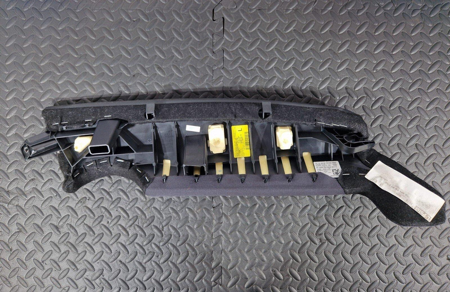 16-19 AUDI A4 B9 S-LINE QUATTRO REAR LEFT PASSENGER SIDE CLOTH BOLSTER 8W0885703
