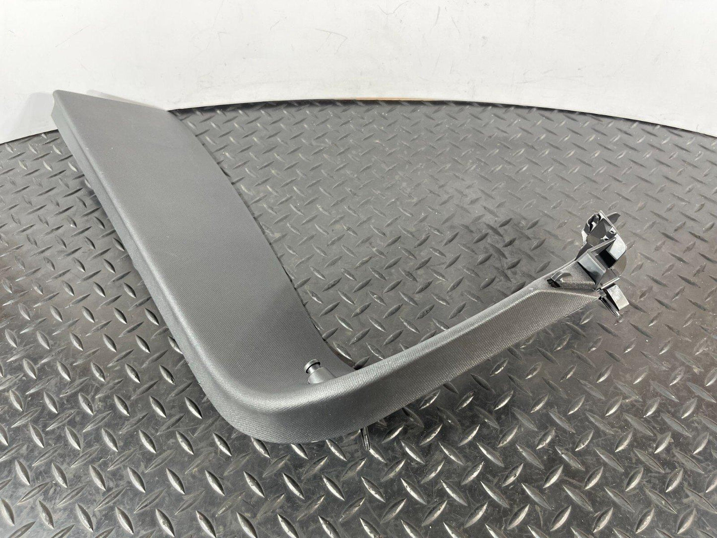 12-18 MERCEDES A-CLASS W176 GENUINE REAR RIGHT O/S BOOTLID TRIM A1767400271