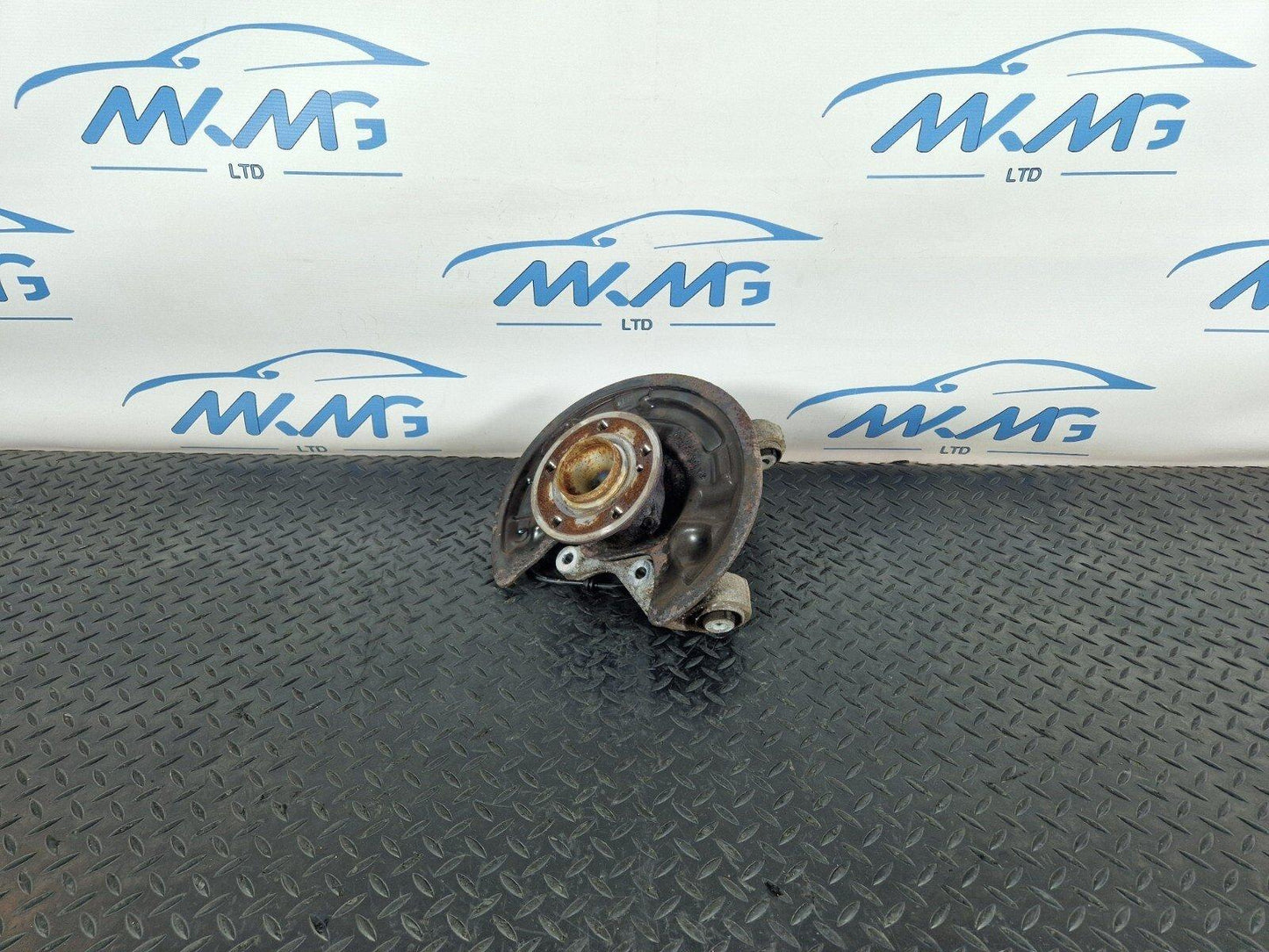 14-19 MERCEDES BENZ GLA X156 OEM REAR RIGHT DRIVER SIDE WHEEL HUB 2460406