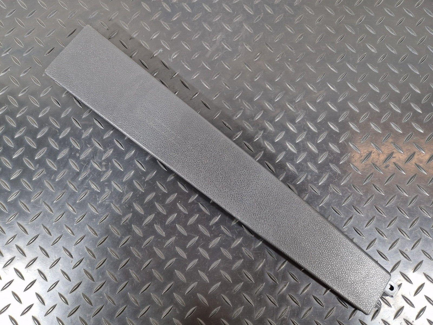 18-ON MERCEDES BENZ SPRINTER W907 INSTRUMENT CLUSTER DASHBOARD TRIM A9106801400