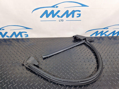 16-23 AUDI A5 F5 SPORTBACK FRONT RIGHT DOOR WINDOW APERTURE INNER SEAL 8W8837480