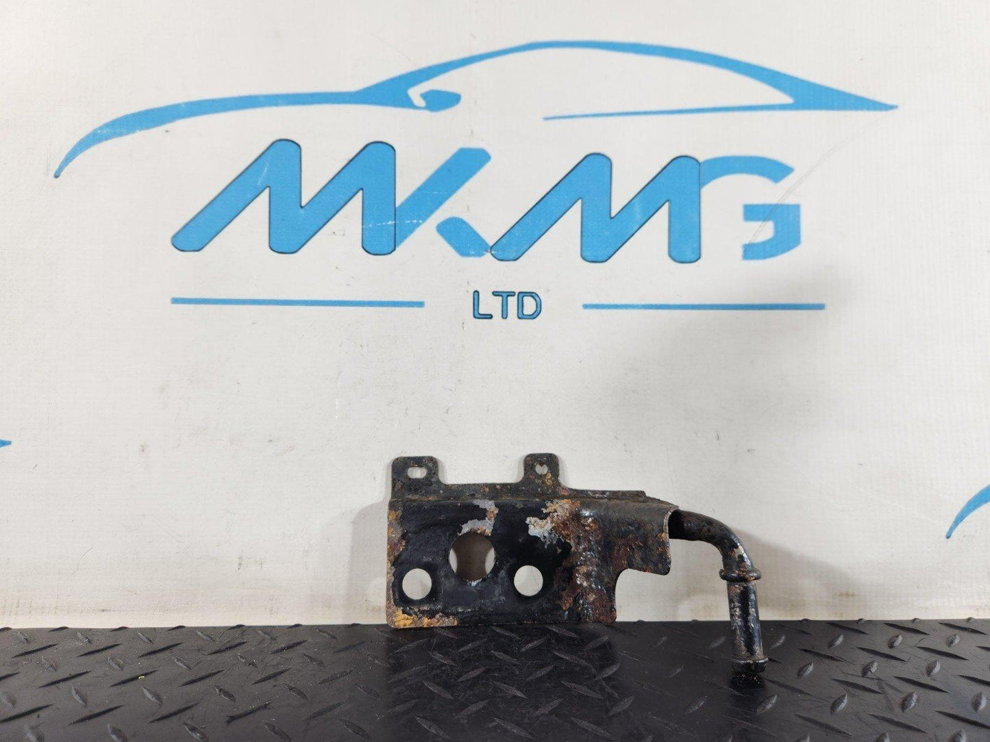 16-19 AUDI A4 B9 GENUINE EXHAUST BRACKET HOLDER MOUNT 8W0253144F