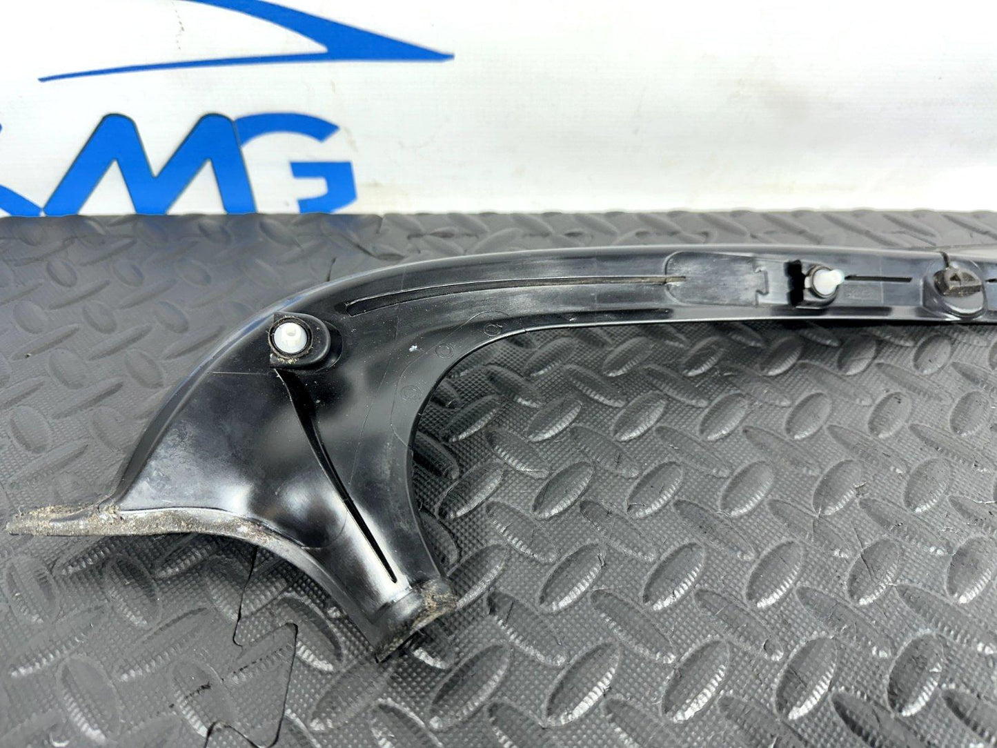 14-21 MERCEDES BENZ C CLASS GENUINE REAR PASSENGER SIDE BOOT WATER DRIP TRIM