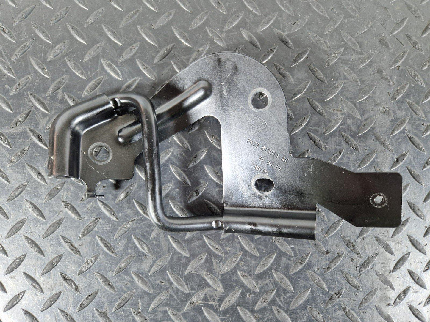 14-19 LAND ROVER L550 DISCOVERY SPORT OTHER HOLDERS FK72613D11AC