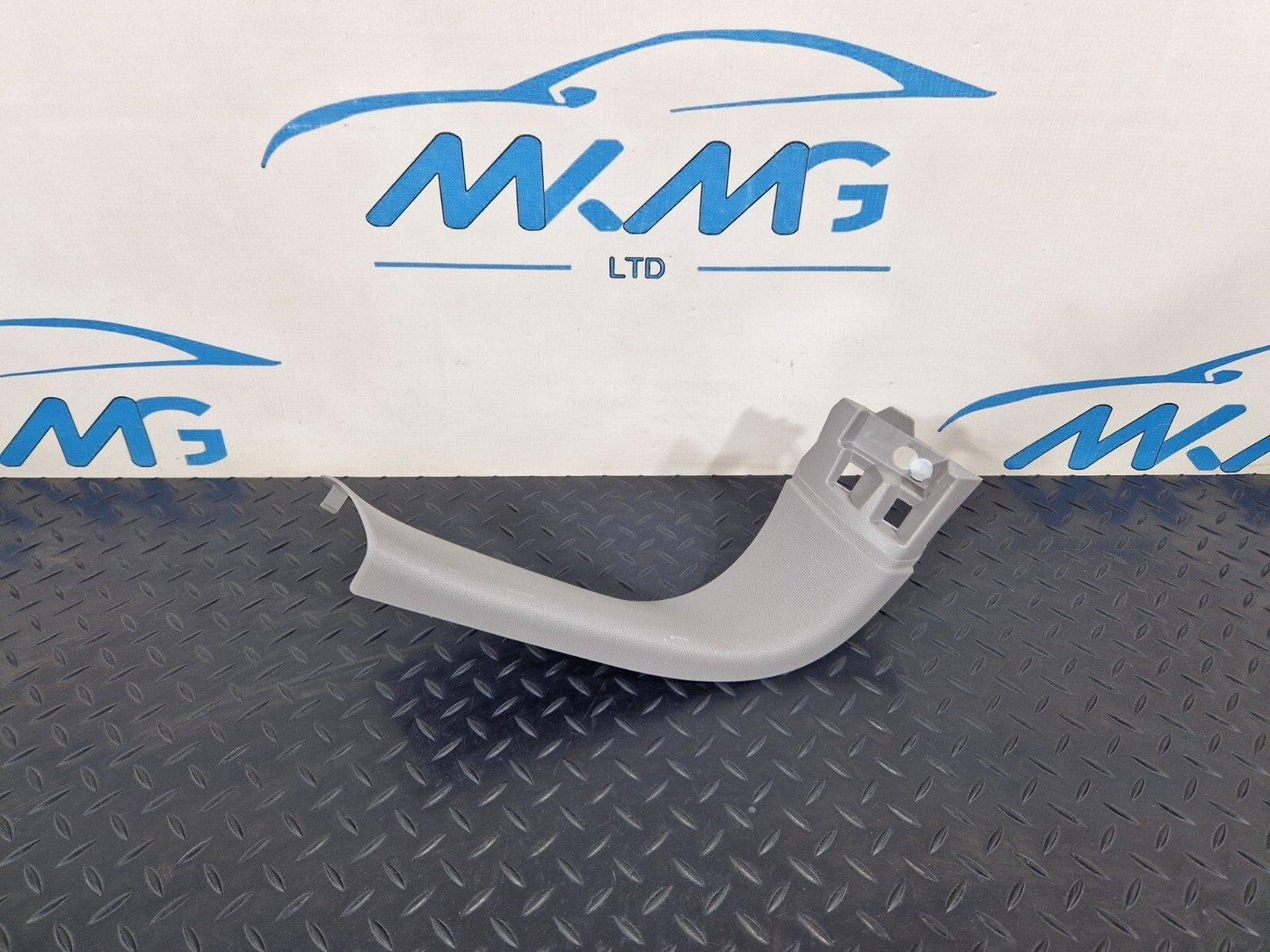 14-21 BMW 2 SERIES F45 F46 218i TAILGATE LEFT SIDE TRIM PANEL 7318937