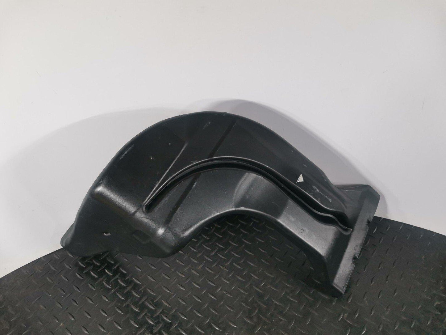 12-18 MERCEDES A-CLASS W176 GENUINE FRONT LEFT N/S AIR VENT PIPE A2468310146
