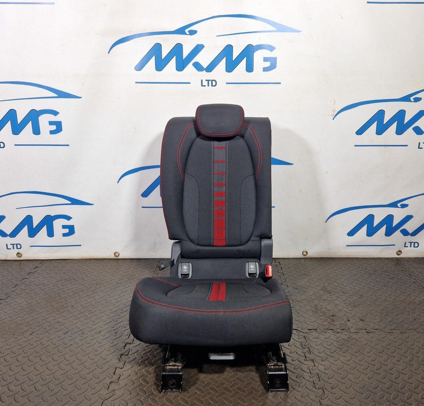 BMW 2 X1 SERIES F45 F48 GENUINE REAR RIGHT O/S CLOTH FABRIC COMPLETE SEAT RED