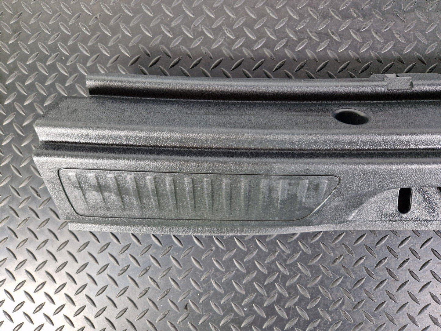 12-18 MERCEDES BENZ B-CLASS W246 REAR BOOTLID CATCH TRIM PANEL A2466900041