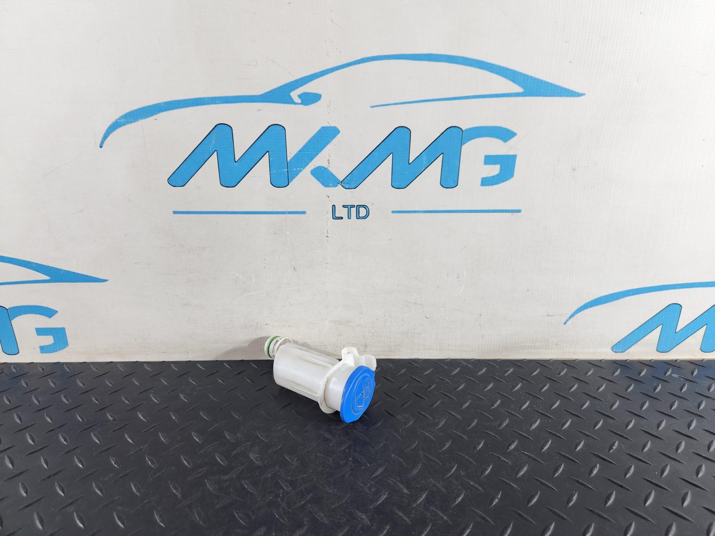 Land Rover Range Rover Evoque L551 Washer Fluid Tank Filler Neck K8D2-17C615-AA