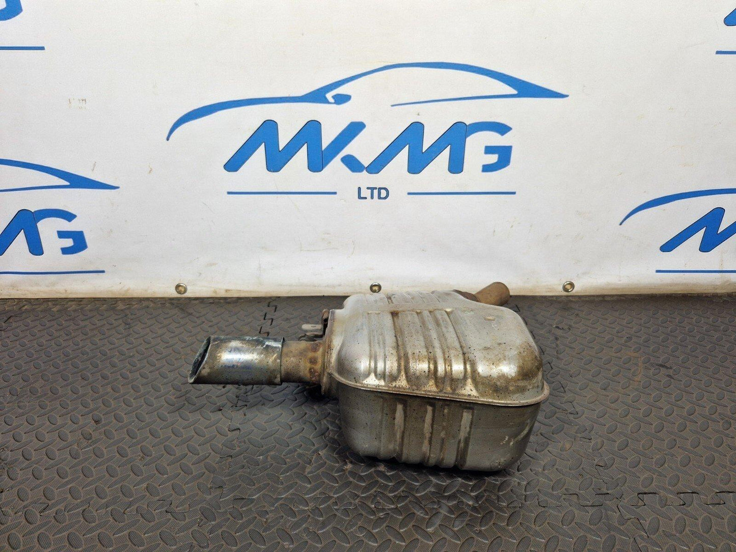 16-ON AUDI B9 REAR EXHAUST MUFFLER SILENCER 8K0253611K