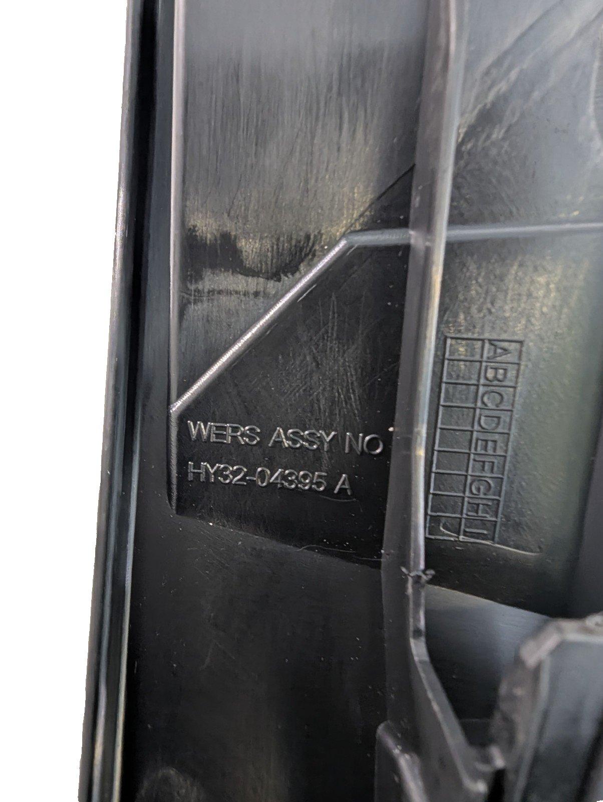 17-ON LAND ROVER DISCOVERY L462 OEM DASH LEFT UPPER TRIM COVER PANEL HY3204395A