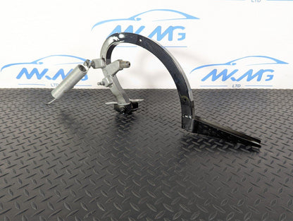 16-19 AUDI A4 B9 SALOON OEM REAR RIGHT O/S BOOT HINGE IN BLACK Y9B 8W5827302A