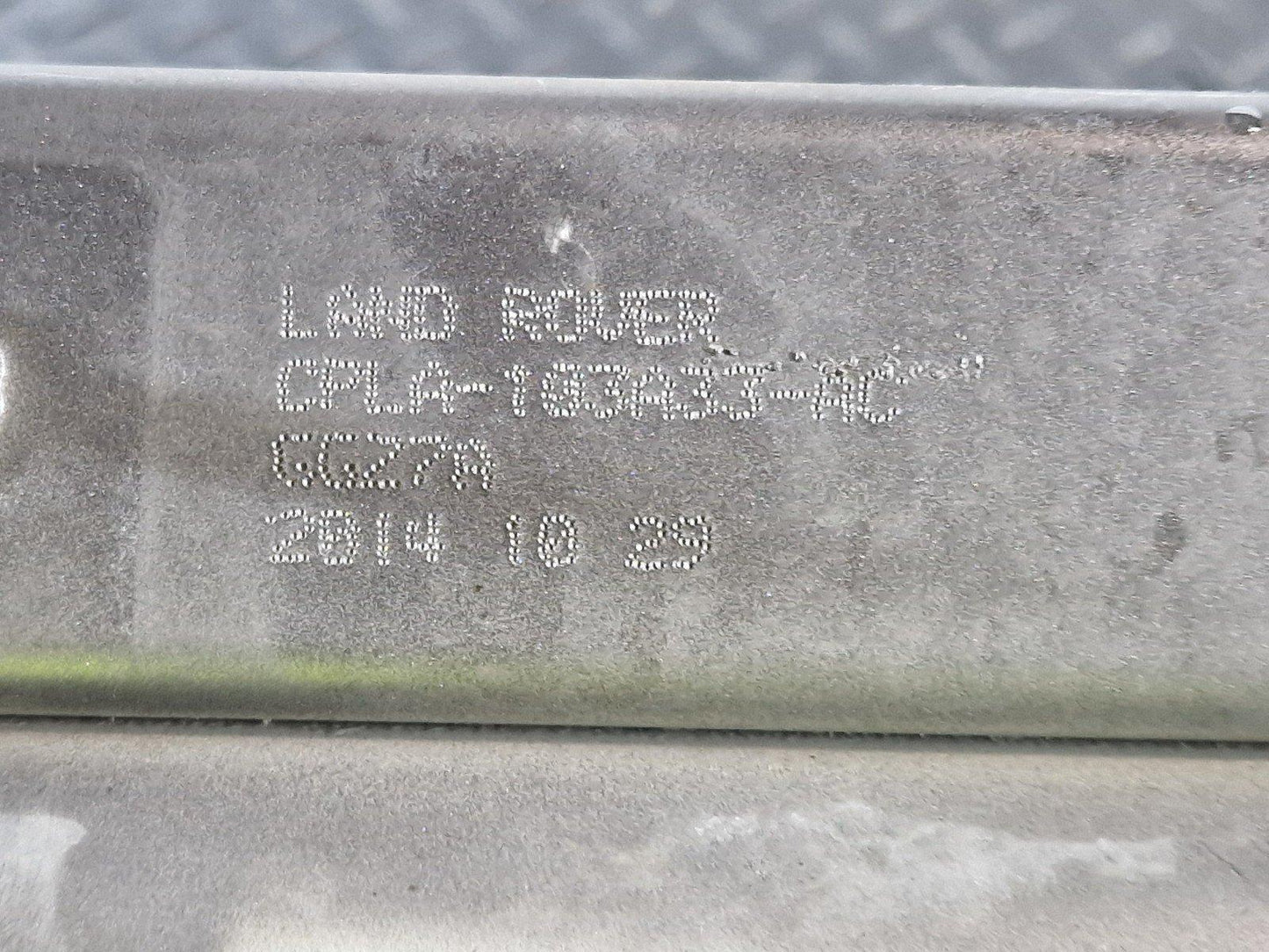 13-23 RANGE ROVER SPORT L494 GENUINE FRONT LEFT BUMPER BRACKET CPLA-103A33-AC