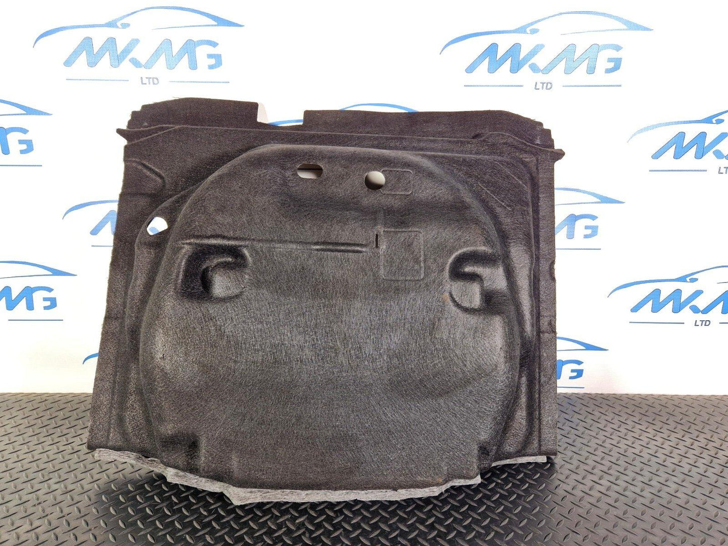 14-19 MERCEDES BENZ GLA X156 GENUINE OEM BOOT FLOOR CARPET A1566904600
