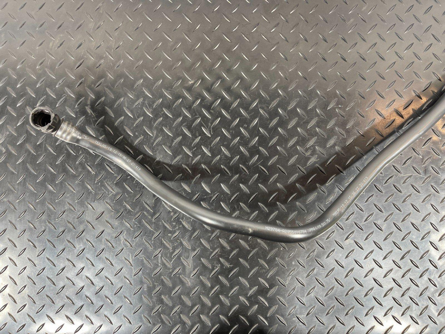 14-21 MERCEDES BENZ C350e W205 COOLANT HOSE PIPE A2055016784
