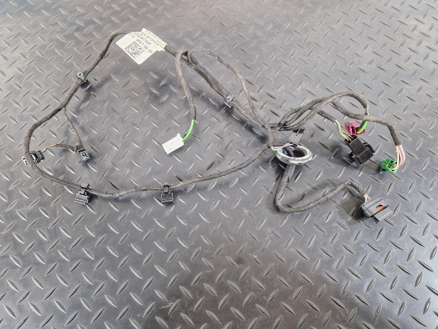18-ON MERCEDES BENZ A CLASS W177 OEM FRONT RIGHT WIRING LOOM A1775409710