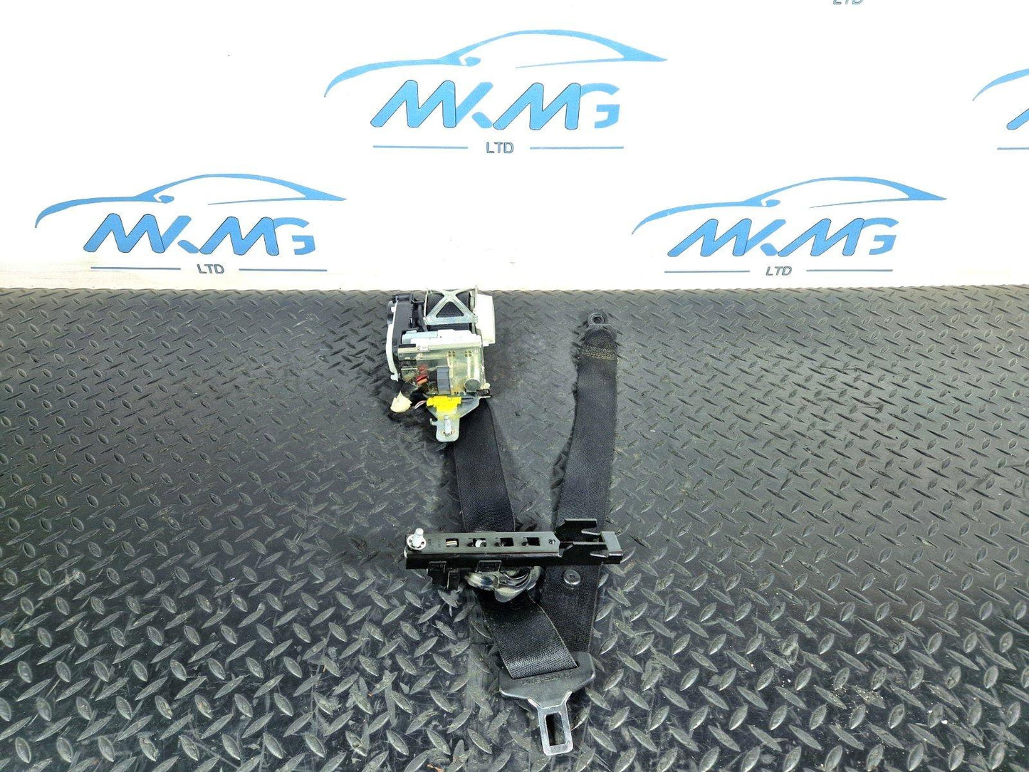 16-19 MERCEDES BENZ GLE W166 GENUINE REAR RIGHT O/S SEATBELT A1668603285