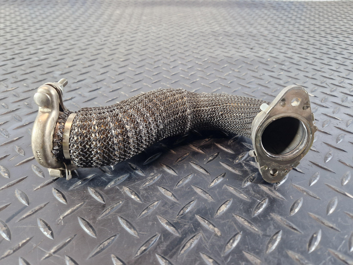 LAND ROVER RANGE ROVER EVOQUE L551 EGR Tube Pipe Hose 2.0 Diesel