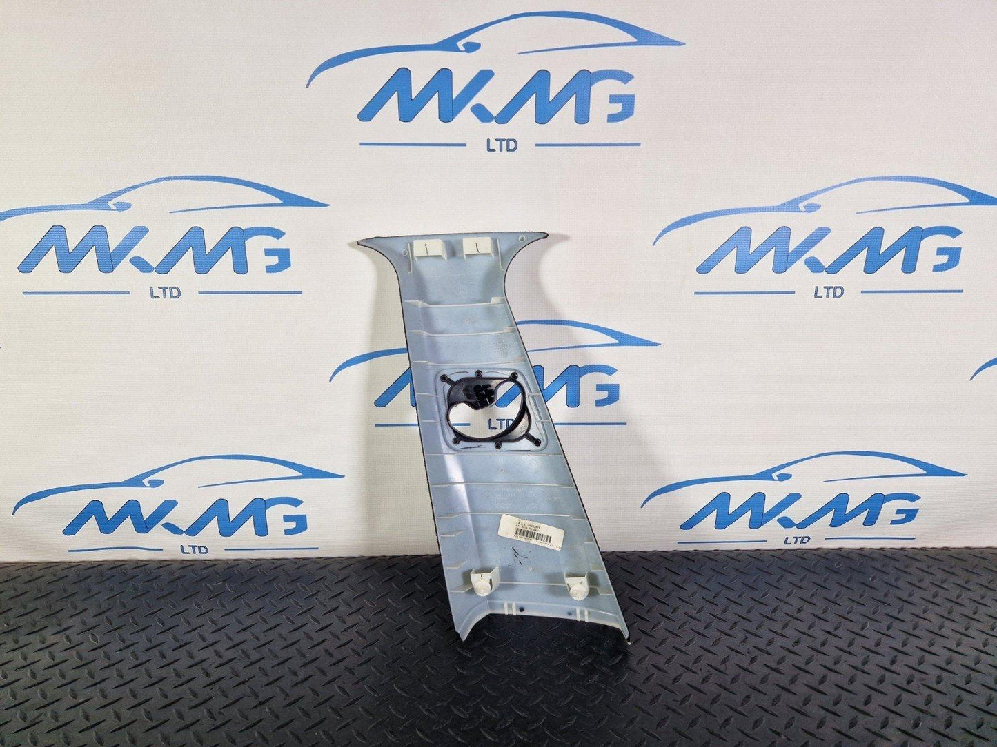 10-13 BMW X5 E70 LCI GENUINE UPPER RIGHT O/S B COLUMN TRIM 7129752