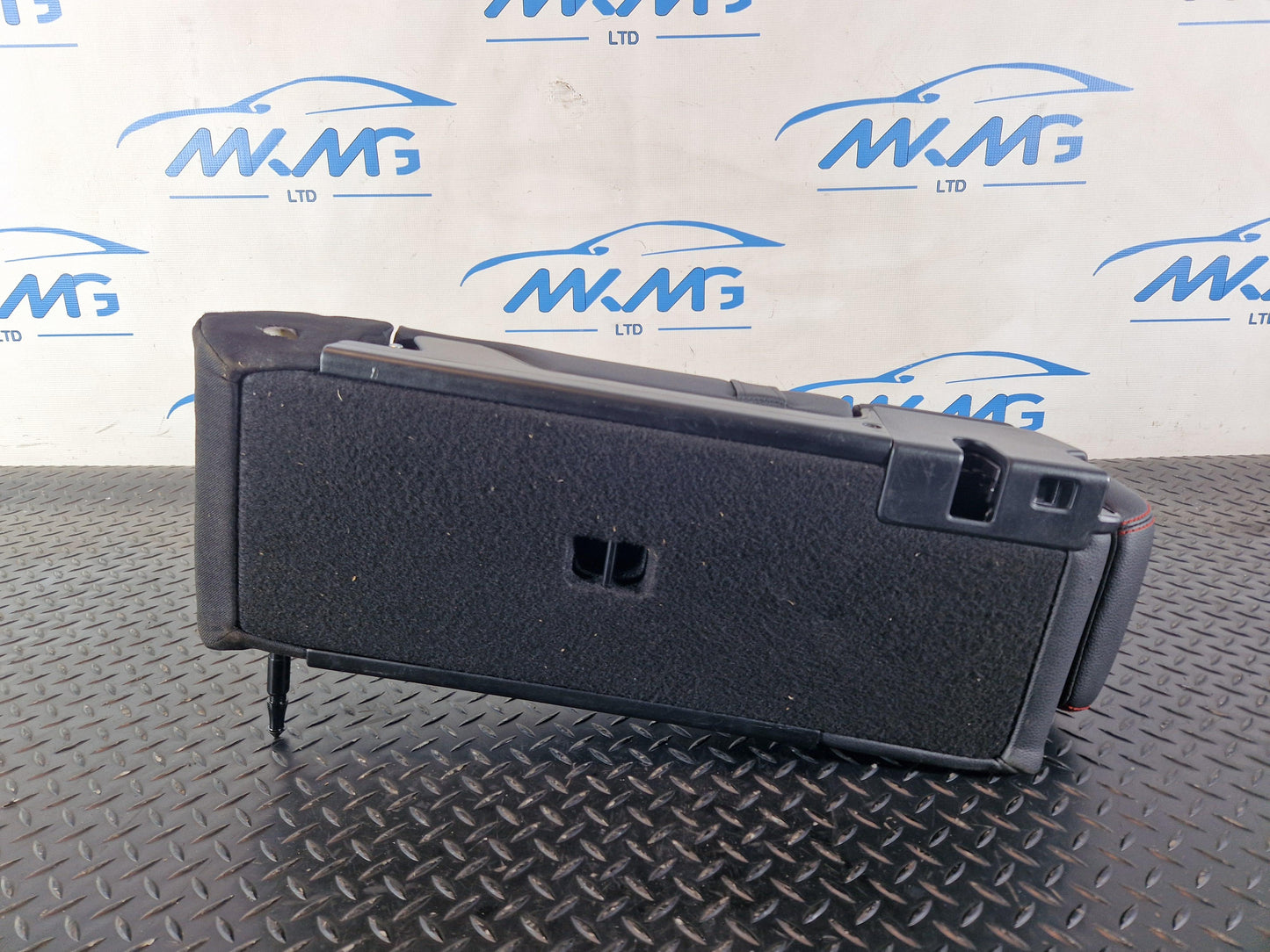 2019 - Mercedes-Benz B200d B-Class W247 SUV Centre Rear Armrest Seat