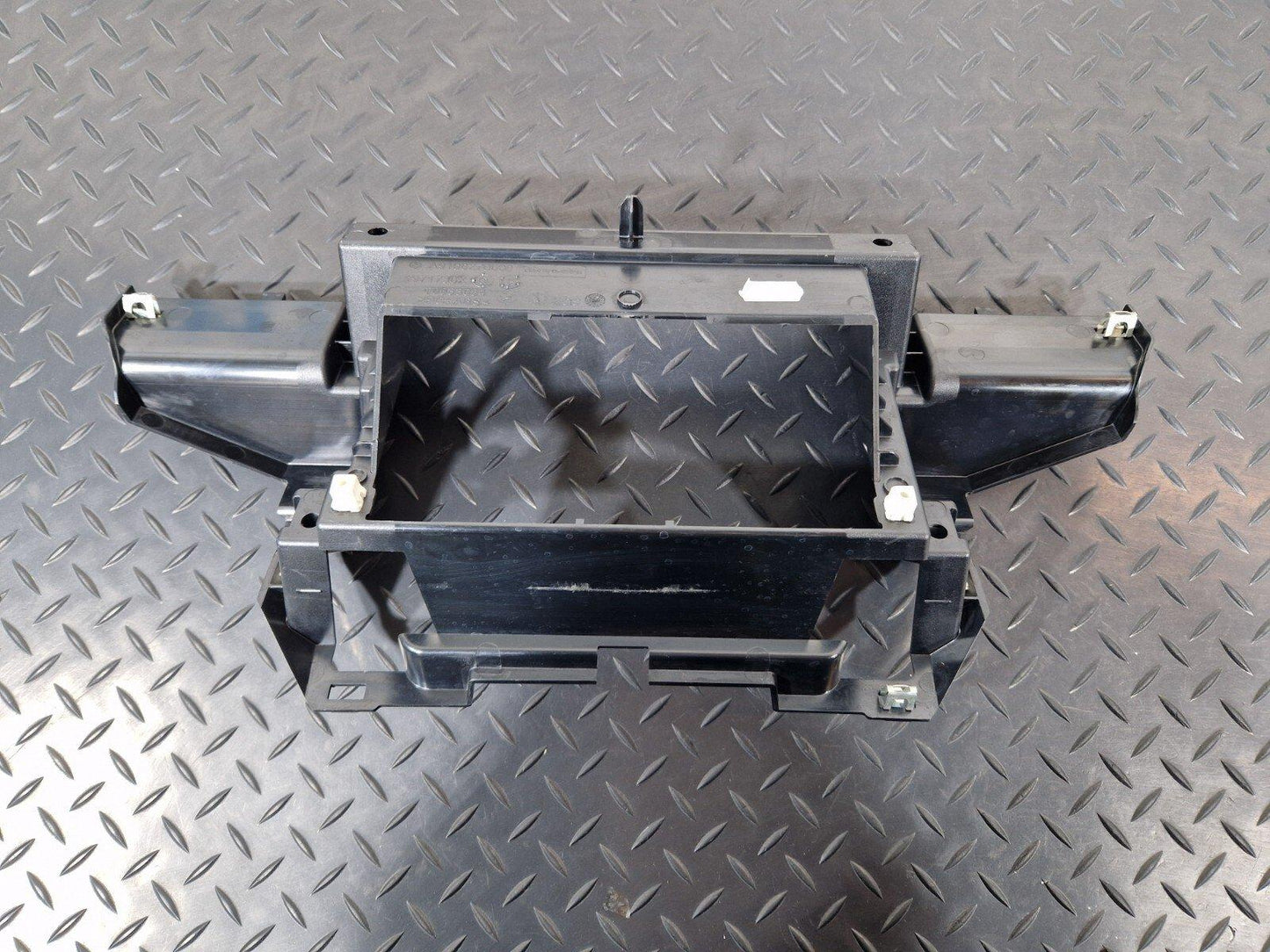 18-ON MERCEDES SPRINTER W907 DASHBOARD RADIO SURROUND TRIM FRAME A9108270600