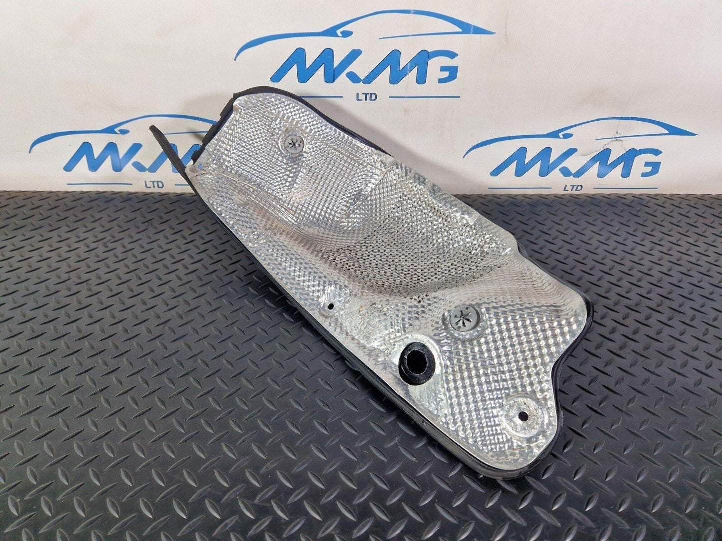 10-18 AUDI A7 4G S-LINE OEM HEAT PROTECTION 4G0804165B