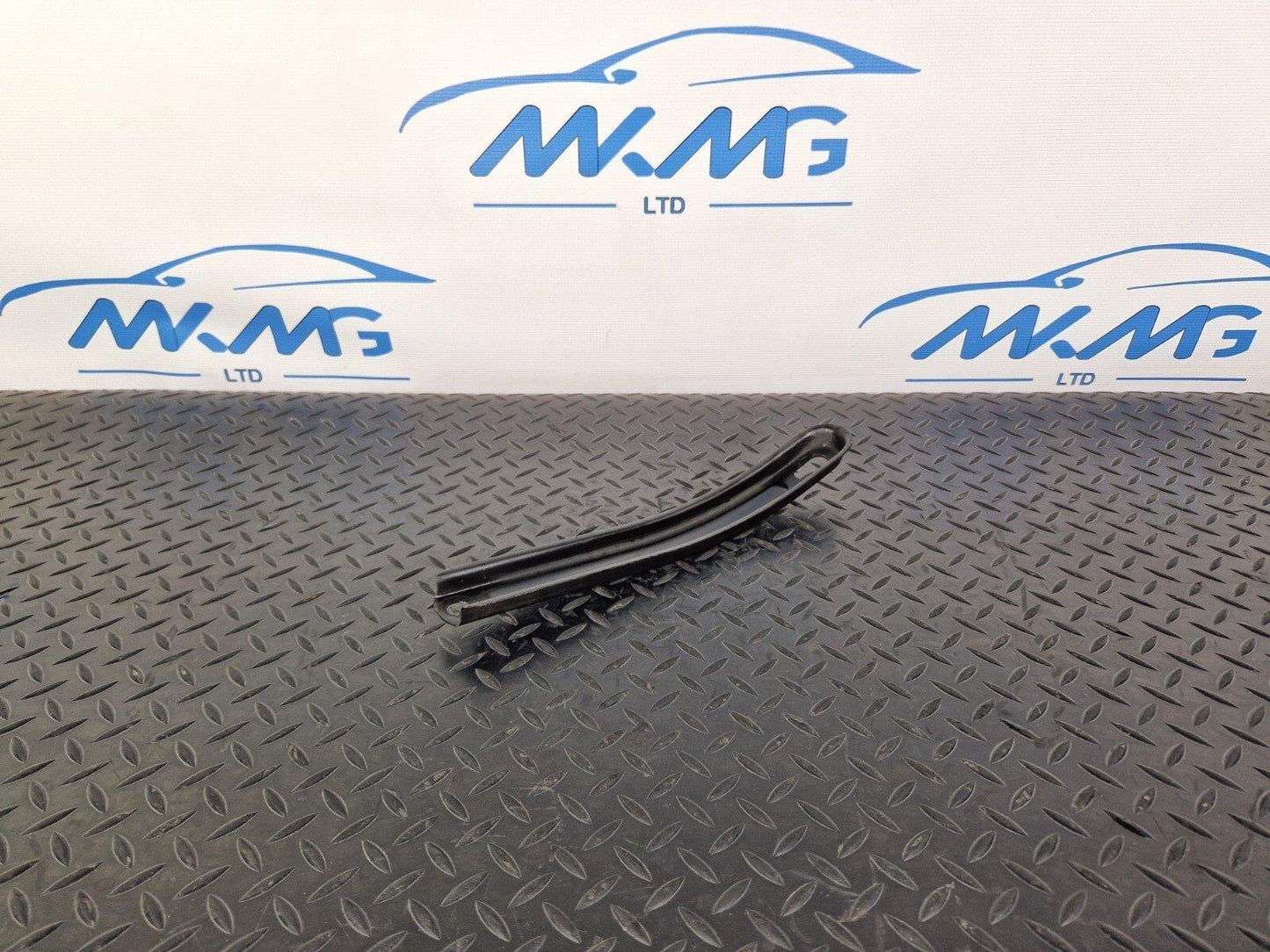 14-21 MERCEDES BENZ C300h W205 FRONT AXLE CARRIER BRACING BRACKET A2056282000
