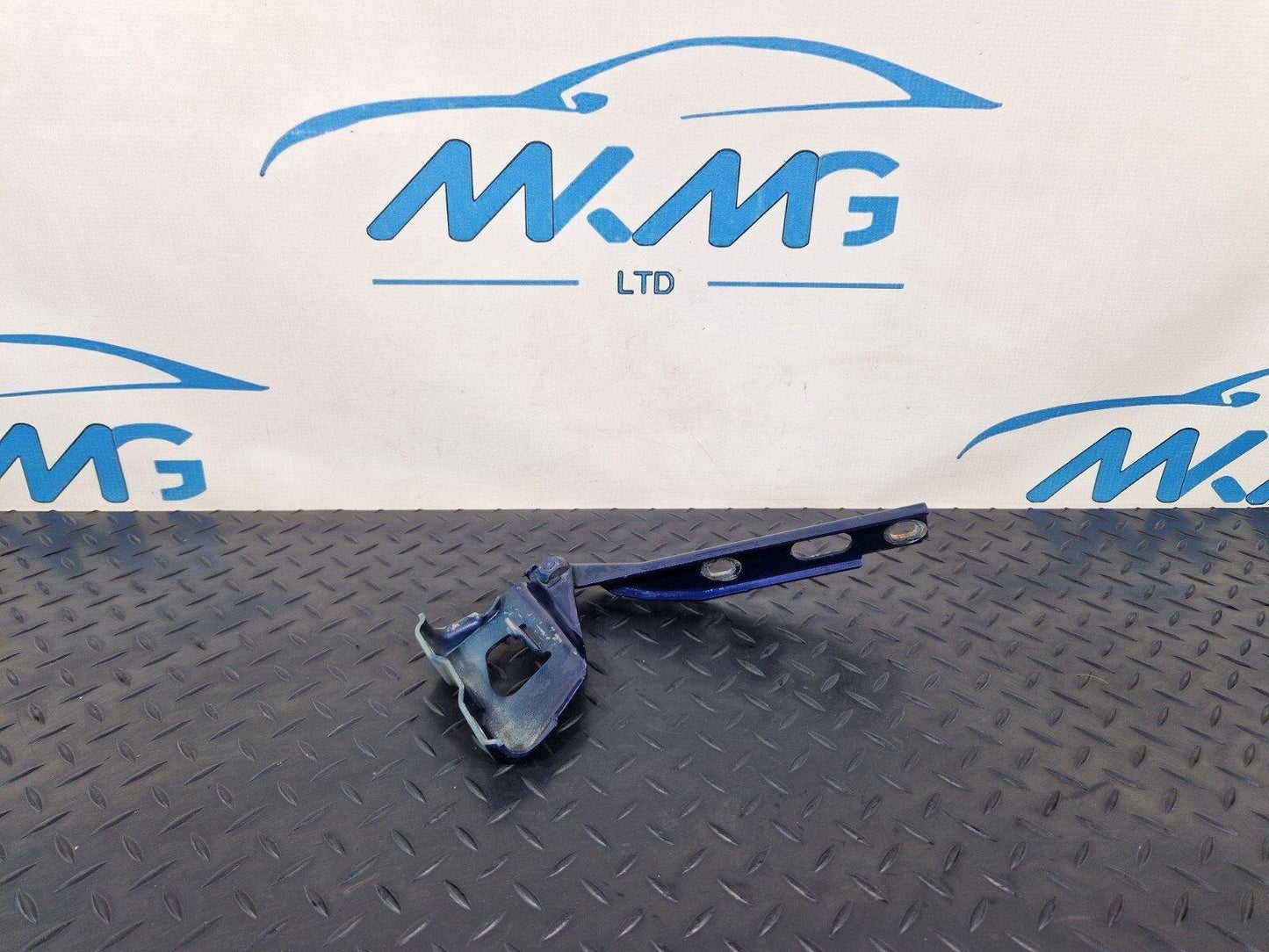 12-17 AUDI S5 CONVERTIBLE FRONT RIGHT BONNET HOOD HINGE IN BLUE 8T0823302E