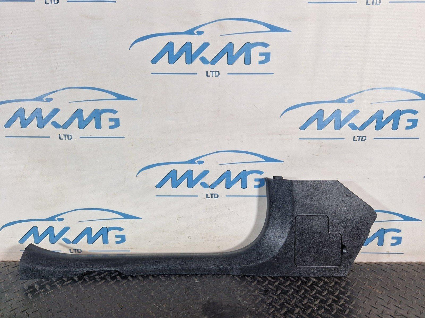 16-22 MERCEDES BENZ X253 OEM LEFT SIDE INNER SILL TRIM COVER A2056860536