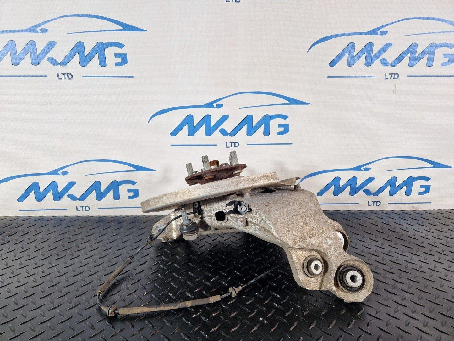 19-ON RANGE ROVER EVOQUE L551 GENUINE REAR LEFT PASSENGER WHEEL HUB GK724K327AB