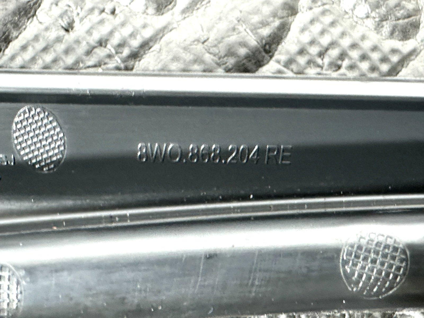 16-19 AUDI A4 B9 AVANT GENUINE RIGHT DRIVER SIDE A PILLAR BRACKET 8W0868204