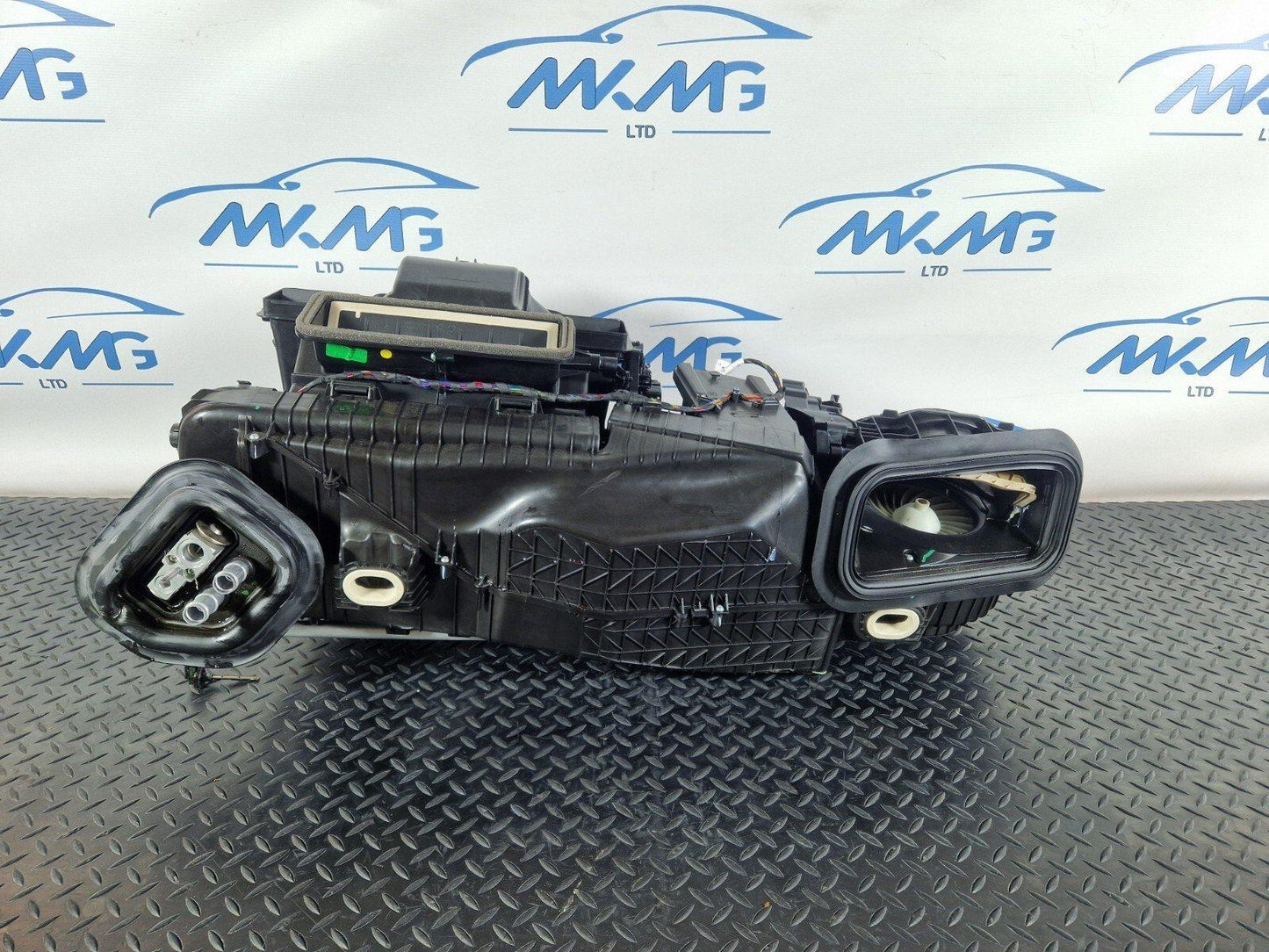 14-21 MERCEDES BENZ C200 W205 INTERIOR HEATER MATRIX CORE & A/C CONTROL MODULE