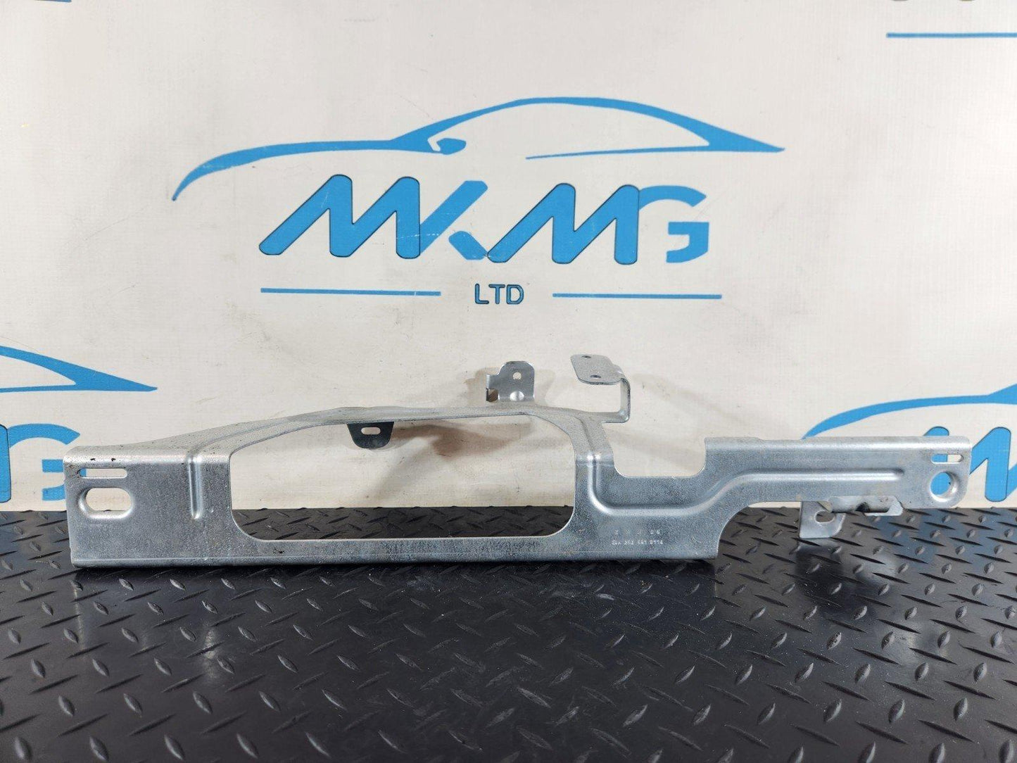 16-22 MERCEDES BENZ X253 GENUINE BOOT HOLDER BRACKET A2536910114