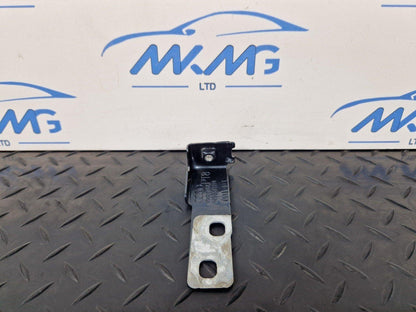 16-19 AUDI A4 B9 GENUINE FRONT LEFT PASSENGER SIDE WING BRACKET 8W0821433B