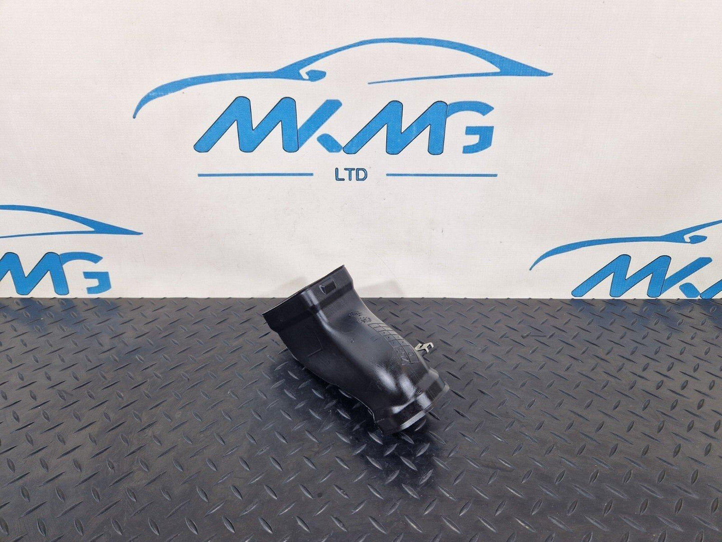 18-ON MERCEDES BENZ SPRINTER W907 CABIN AIR DUCT CHANNEL A9078304301
