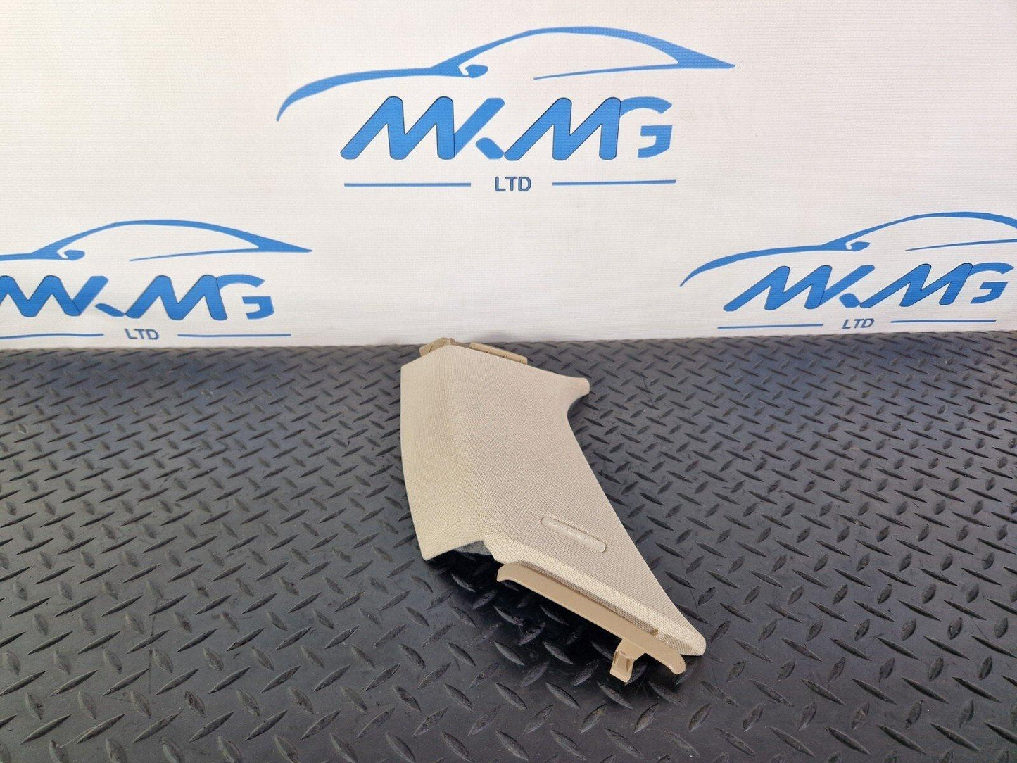 14-21 MERCEDES BENZ W205 ESTATE  REAR C-PILLAR TRIM PANEL RIGHT SIDE A2056904604