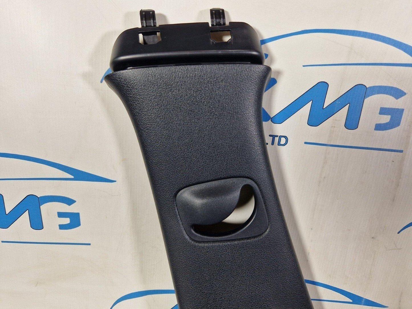 18-ON MERCEDES BENZ A CLASS W177 PASSENGER SIDE TOP B PILLAR TRIM A1776900200