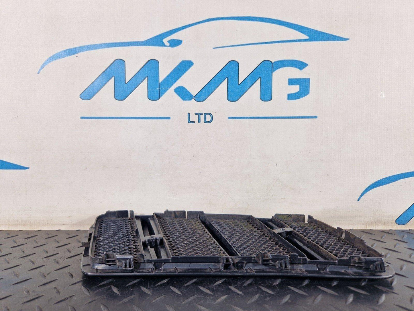 11-19 MERCEDES ML W166 GENUINE BONNET LEFT SIDE N/S AIR INTAKE GRILL A1668800105