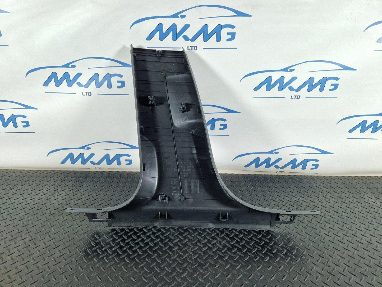 16-19 AUDI A4 B9 S-LINE GENUINE FRONT RIGHT DRIVER SIDE B-PILLAR TRIM 8W0867240