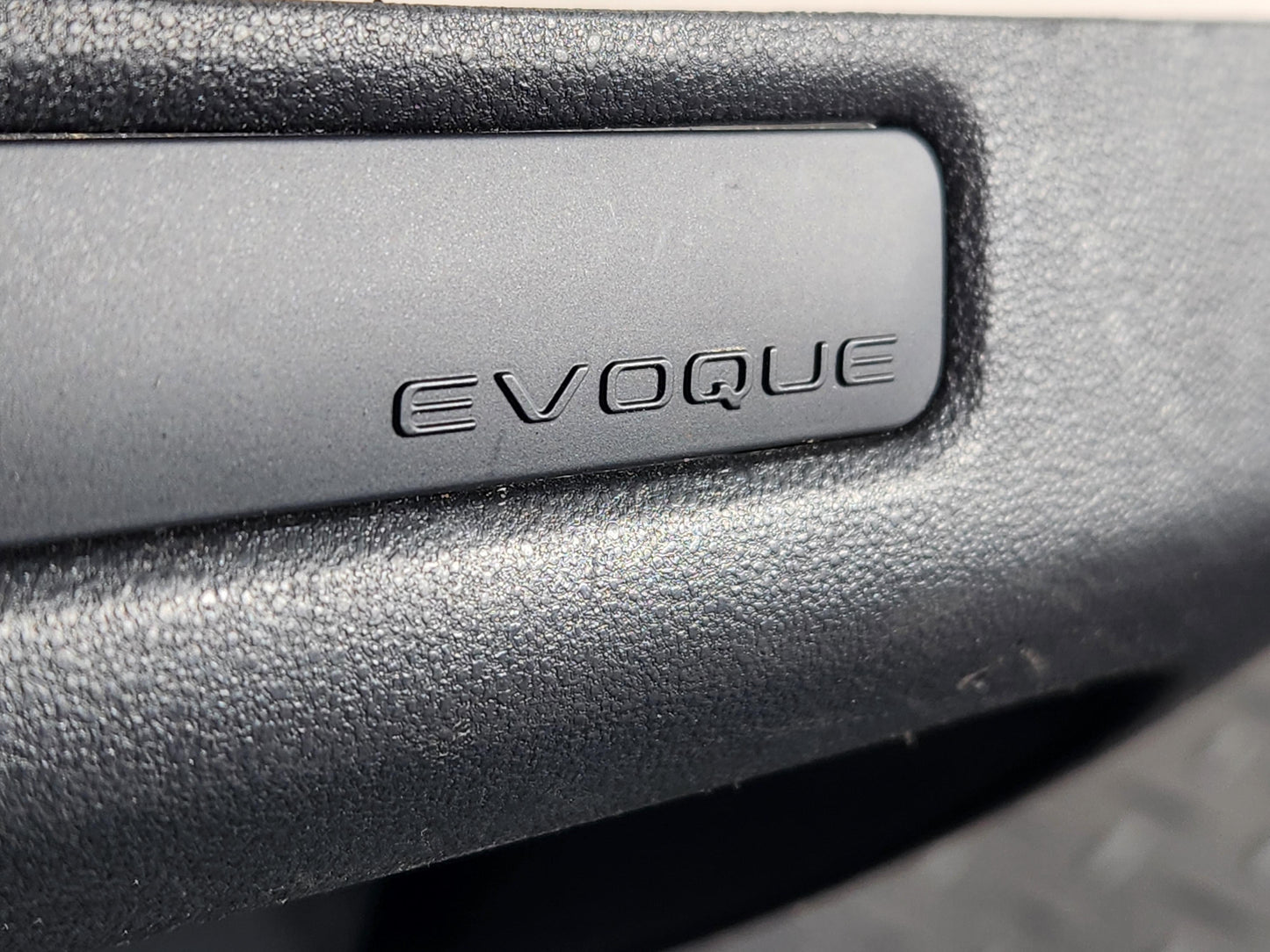 Land Rover Range Rover Evoque L551 SUV Rear Centre Console Trim K8D2-04569-A